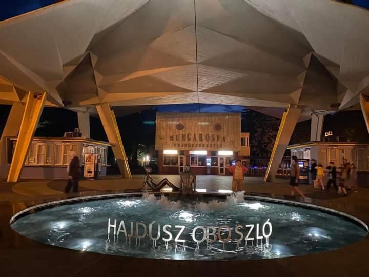 Major Street Apartman Apartment Hajdúszoboszló Екстериор снимка