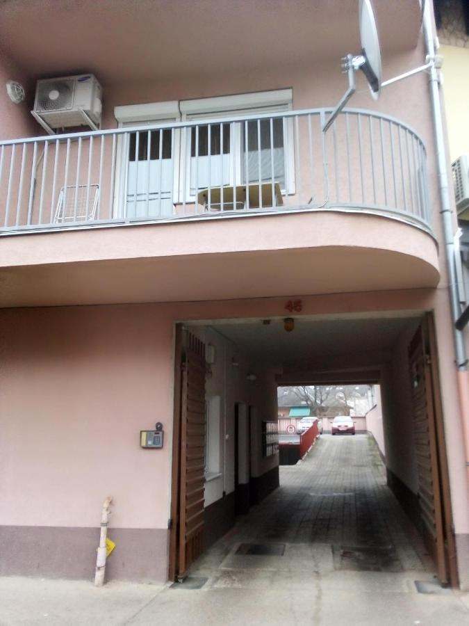 Major Street Apartman Apartment Hajdúszoboszló Екстериор снимка