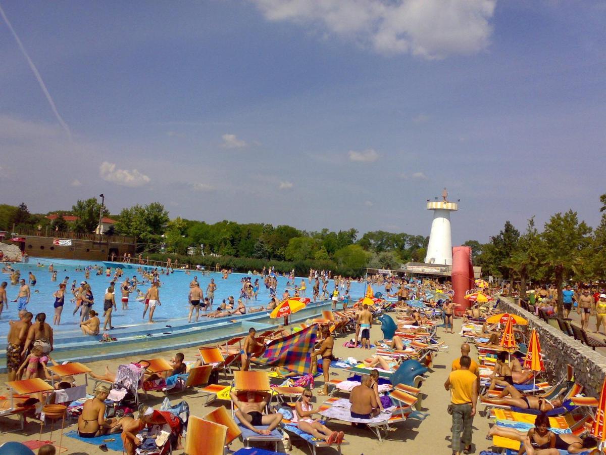 Major Street Apartman Apartment Hajdúszoboszló Екстериор снимка
